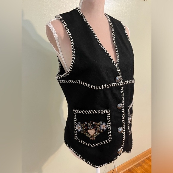 Caravan Womens Embroidered Black 100 % Wool Vest Size M New - Picture 2 of 9